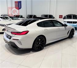 بي ام دبليو 8 الفئة